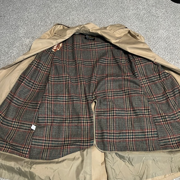 London Fog Hanna English tan size 16 regular coat. Detachable lining. - Picture 3 of 6